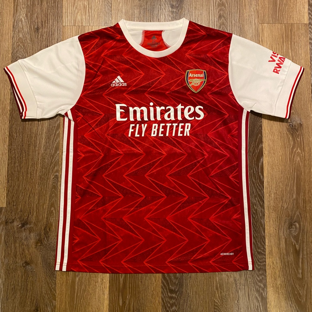 Arsenal 20/21 Home Kit